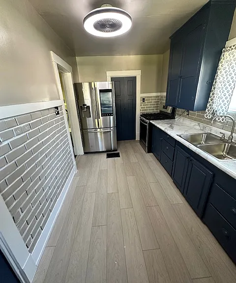 1605 Navajo St — Photo 8