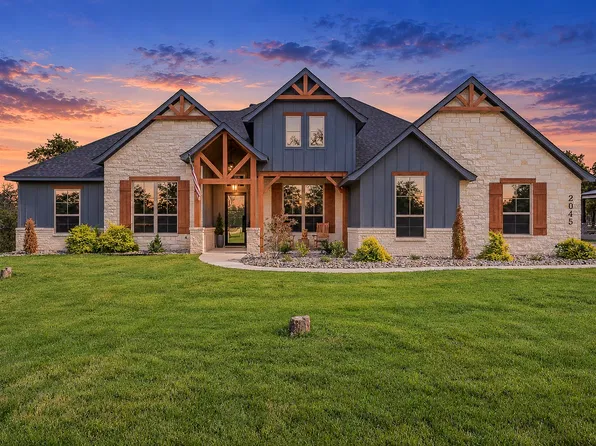 2045 Glenhollow Dr, Weatherford, TX 76088