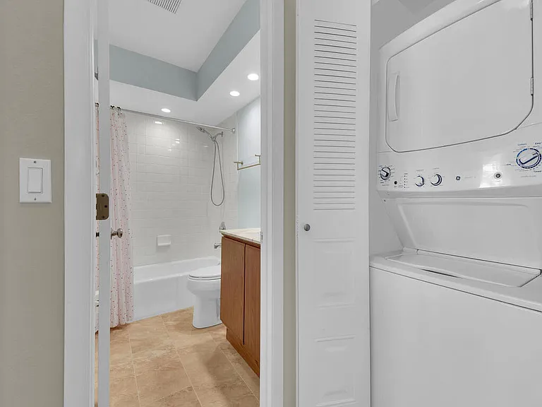 6815 Sandtrap Dr — Photo 14