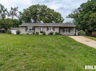 14023 N Edgewater Dr, Chillicothe, IL 61523