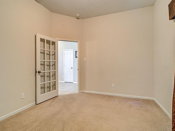 5th image of 10807 Redstone Ct