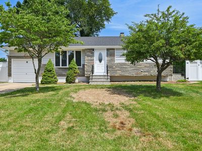 43 Walton Street, Brentwood, NY, 11717