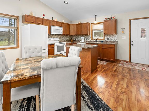 5th image of 500 5th St NW