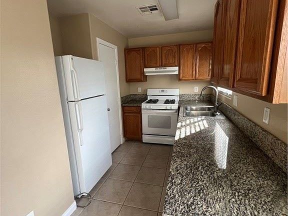 4th image of 460 Rexford Dr Unit 2101