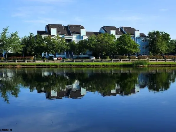 120 Heathercroft #120, Egg Harbor Township, NJ 08234