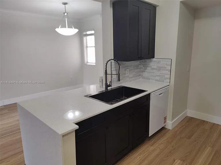 2474 Centergate Dr #204 — Photo 15