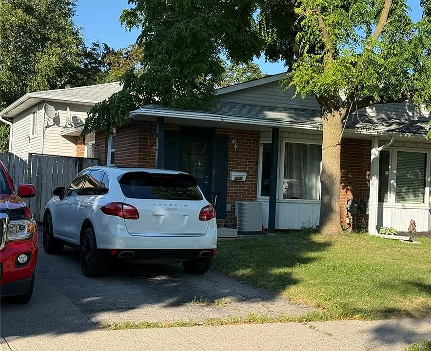 290 Camille Cres #A