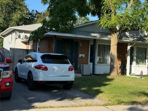 290 Camille Cres #A, Waterloo, ON N2K 3B4