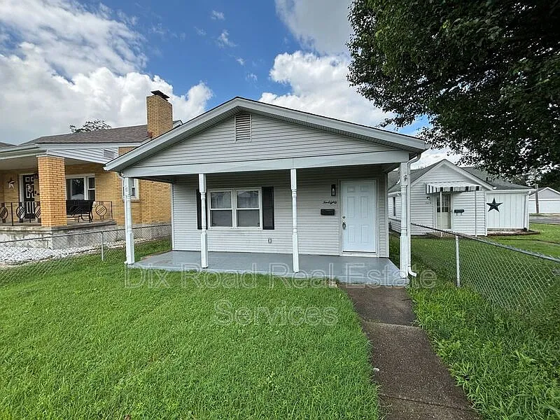 1080 Azel Ave photo 1
