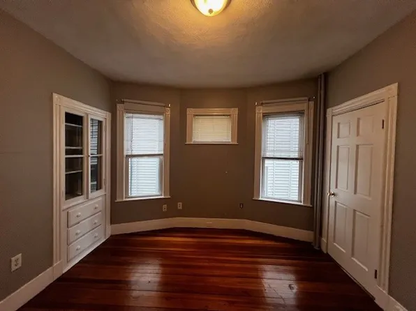 17 Sunset St, Boston, MA