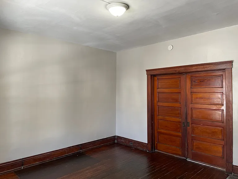 858 S 23rd St — Photo 11