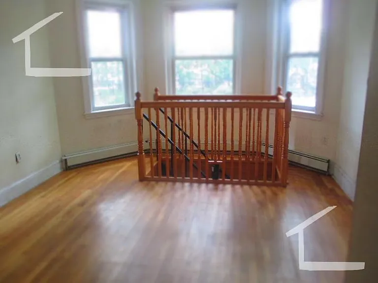 73 Thatcher St #301E — Photo 3