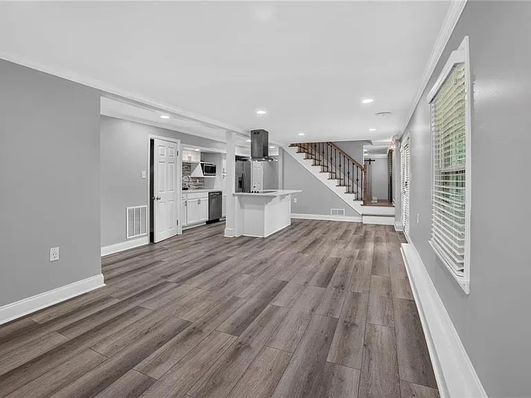 2982 Northbrook Dr — Photo 31