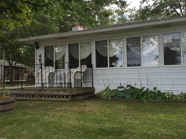 4635 Port Austin Rd, Caseville, MI 48725