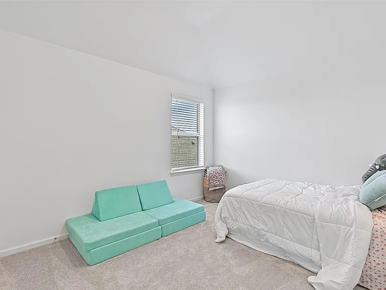 805 Westwood Dr — Photo 21