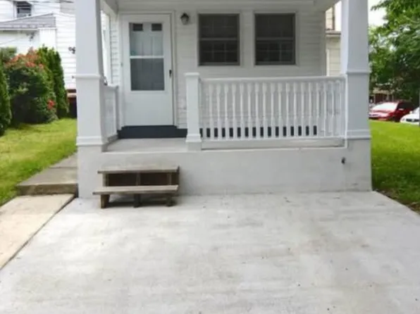 126 Raymond St, Reading, PA 19605
