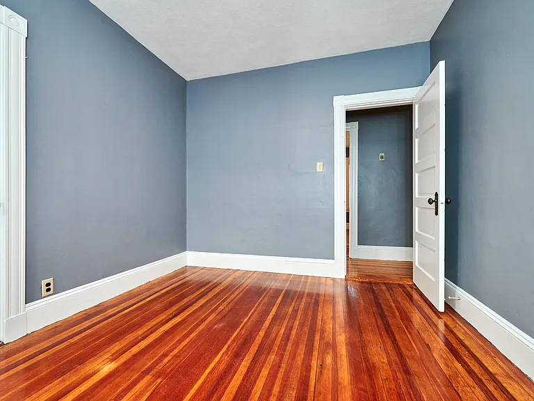 44 Fox St #1 — Photo 9
