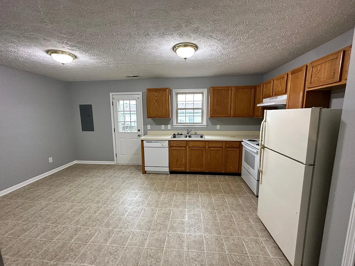 Building Photo - 932 Altamont Ct #3
