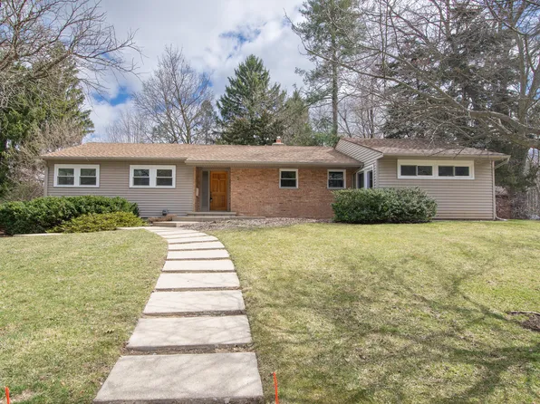 5 Heatheridge Ave, Ann Arbor, MI 48104