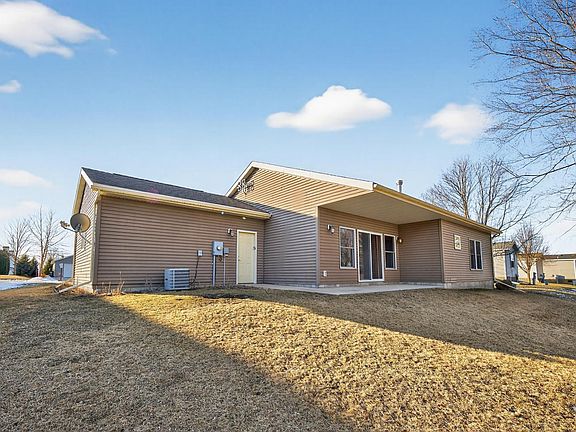 3rd image of 4320 Daffodil Ave SE