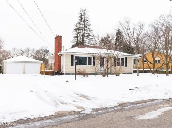 1034 Cogswell St NW, Grand Rapids, MI 49544