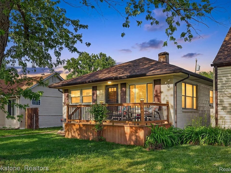 1st image of 23496 Willard Ave