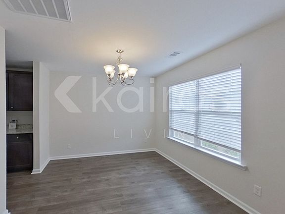 3rd image of 100 Saint Matthew Way