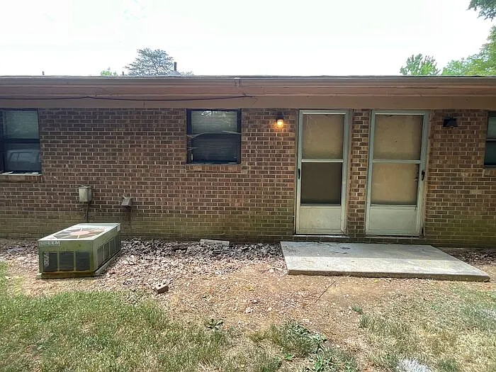 201 Arthur Dr #K — Photo 14