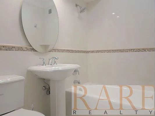 Rented by RARE Realty | media 4