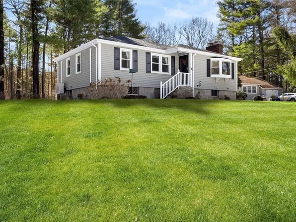 6 Cross St, Foxboro, MA 02035