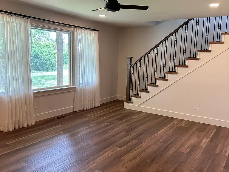 750 West St — Photo 4