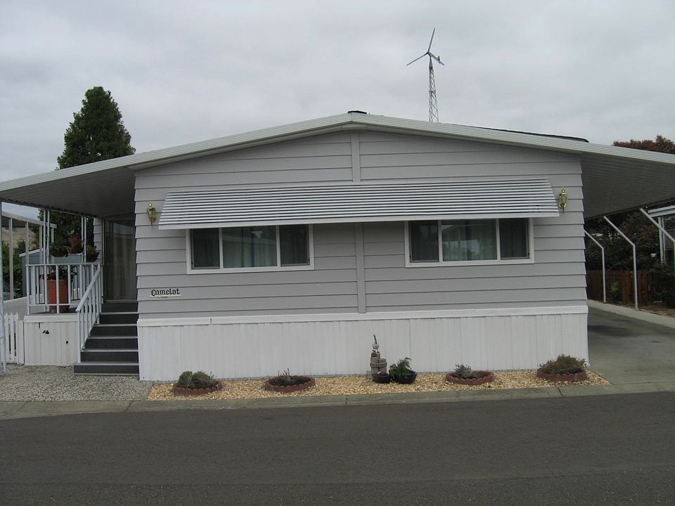 1st image of 29036 Berkeley Rd
