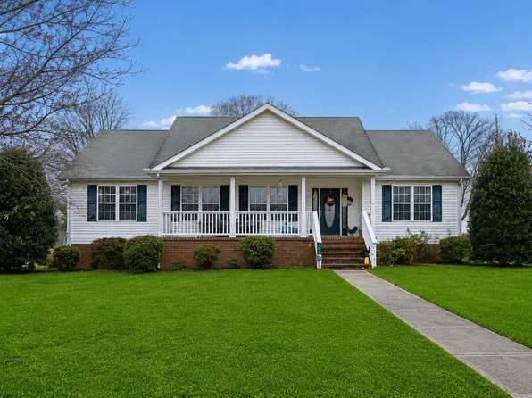 301 W King St, Morrison, TN 37357