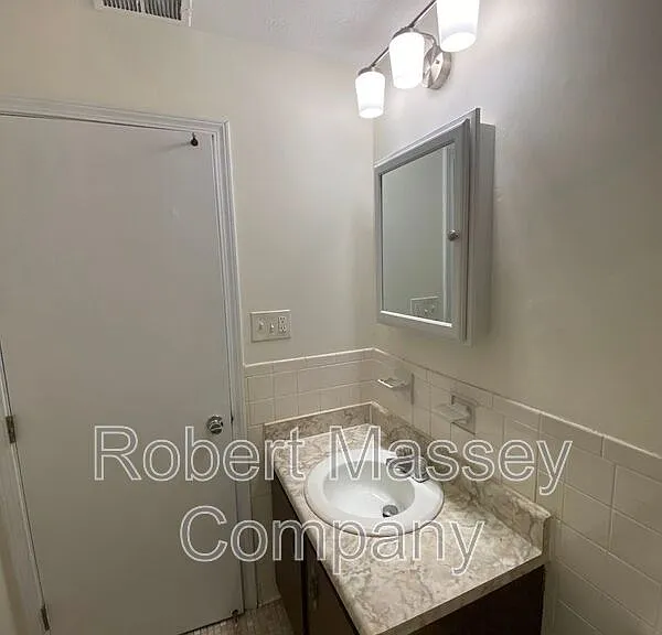2124 Cherokee Pkwy #207 — Photo 6