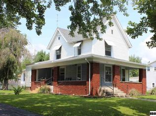 923 N Union St, Fostoria, OH 44830