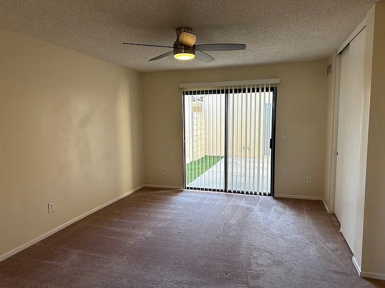 12094 Stonegate Ln — Photo 18