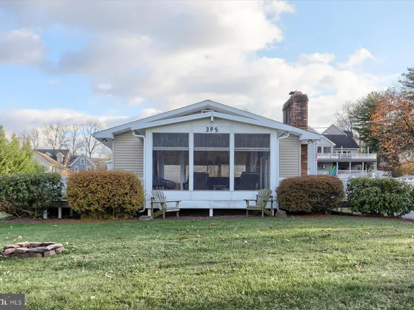 395 Lake Meade Dr, East Berlin, PA 17316