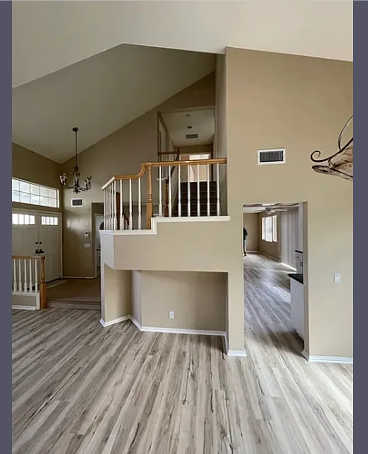 3 bed, 2.5 bath, 2026 sqft, $4,850 — Photo 3