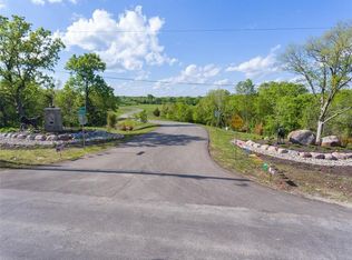 21391 Deer Ridge Dr #8, Spring Hill, KS 66083