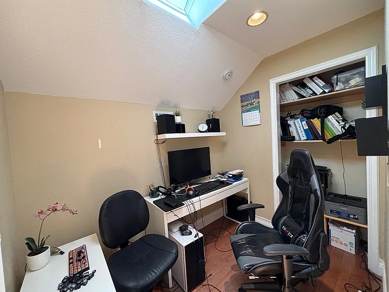 596 Pettis Ave — Photo 15
