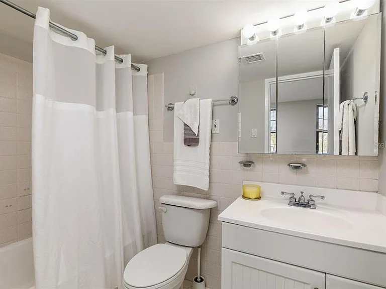 10355 Paradise Blvd #103 — Photo 20