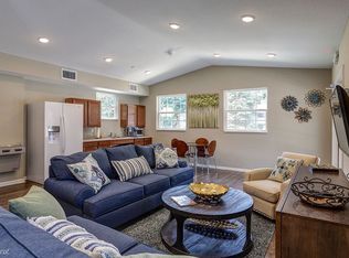 466 S Burr Oak Rd APT 3, Colon, MI 49040