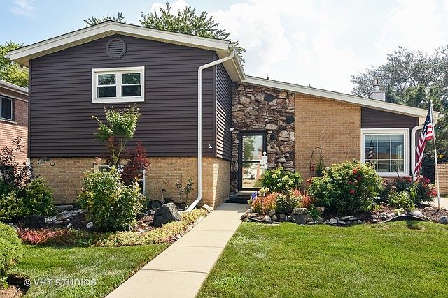 1st image of 8143 N Clifton Ave