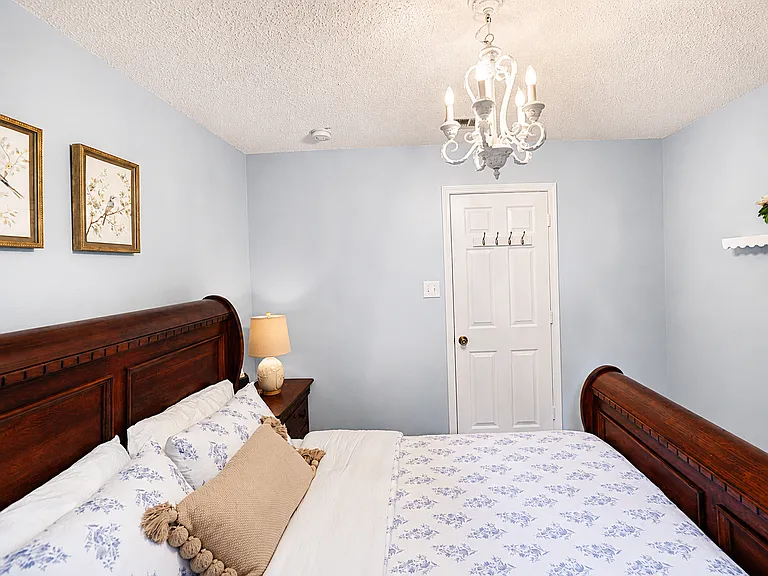 4008 Breezy Hill Ln — Photo 6