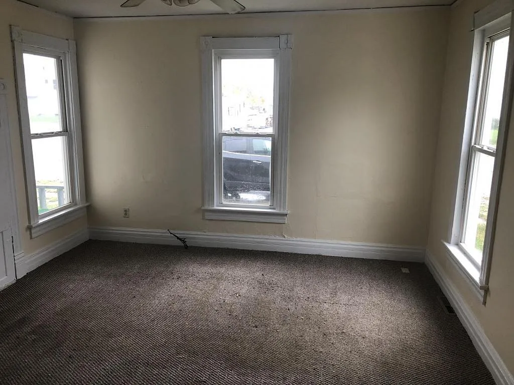 433 South 7th Street — Photo 3