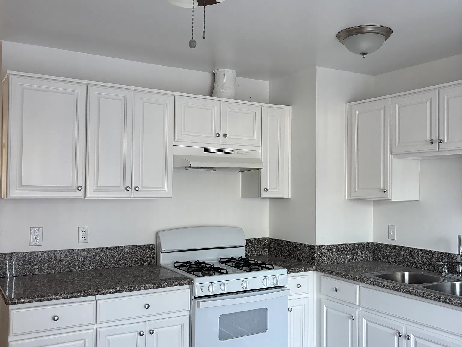 2 bed, $2,000 — Photo 1