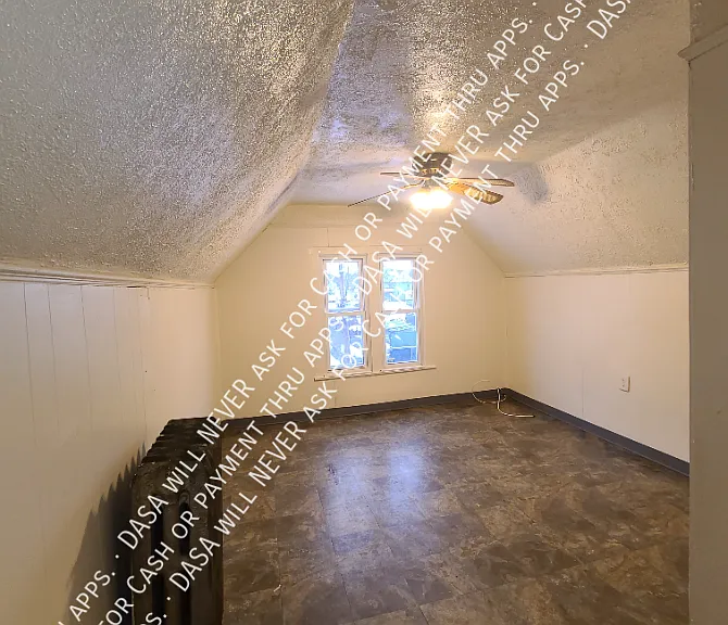 80 Miller St #UPPER — Photo 8
