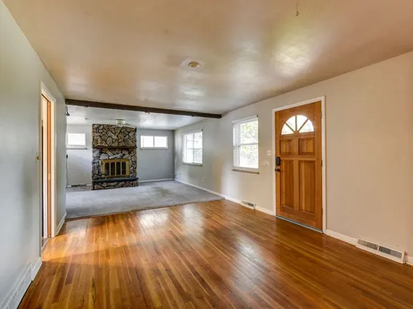 1827-1829 E Jewell Ave