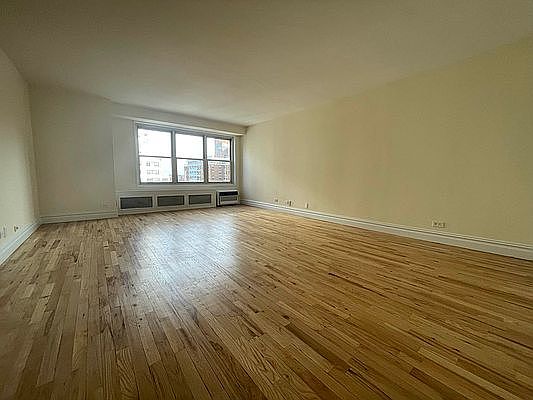 1st image of 123-33 83rd Ave #803
