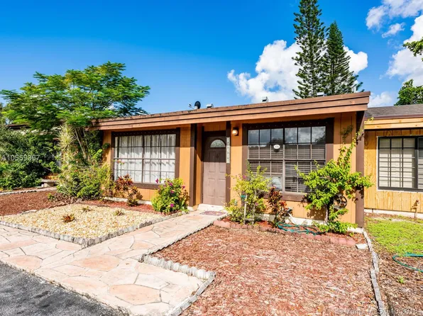 10311 Orange Ct, Pembroke Pines, FL 33026